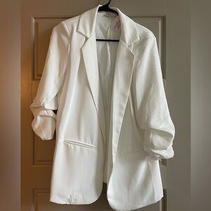 White oversized blazer. NWT
